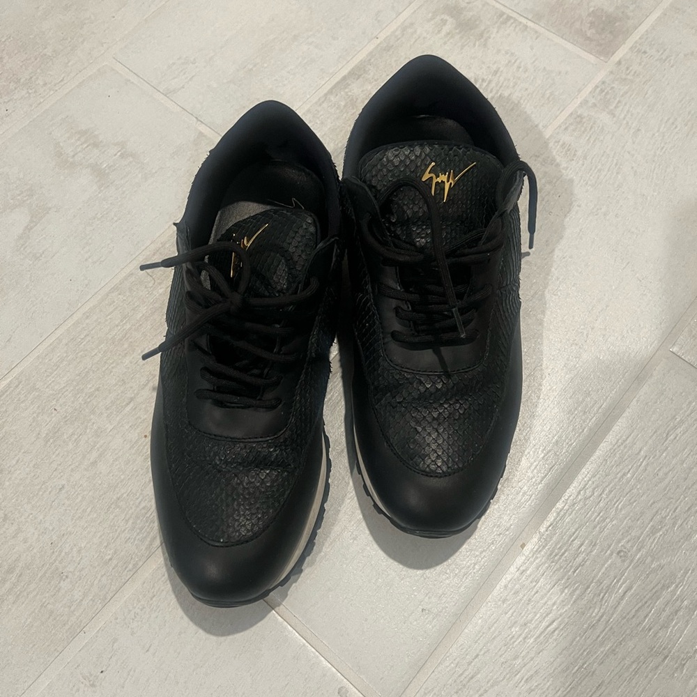 Women Black Designer Sneakers(runs large)